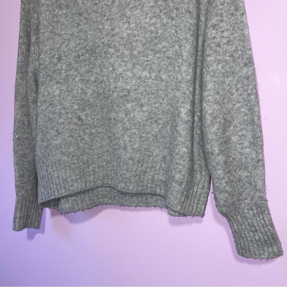 H&M Off Shoulder Cowl Neck Sweater Women S Oversized Cozy Wool Normcore Preppy - Picture 8 of 8